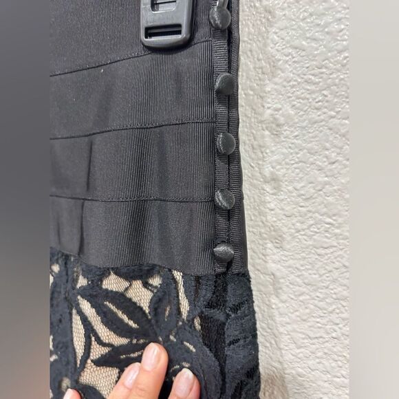 Body By Victoria Long Lace Pencil Skirt Size 0 EUC - Picture 4 of 11